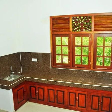 Randu Homestay And Restaurant Tangalle Exterior photo